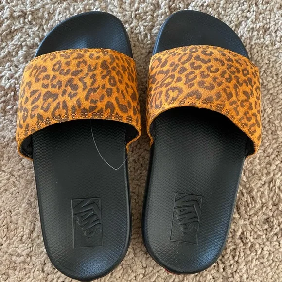 vans leopard slides